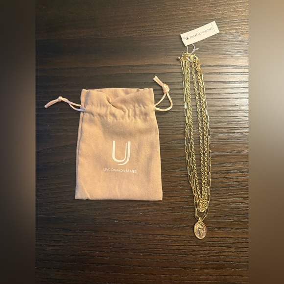 NEW Uncommon James Gold Three's Company Necklace - Picture 4 of 6